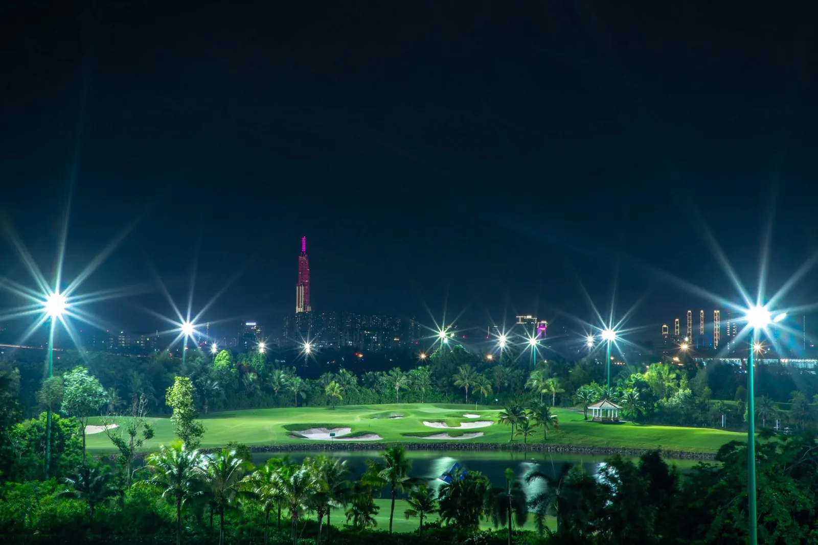 Night Golf in Vietnam: Tan Son Nhat, Ba Na Hills and Long Bien Floodlit Guide
