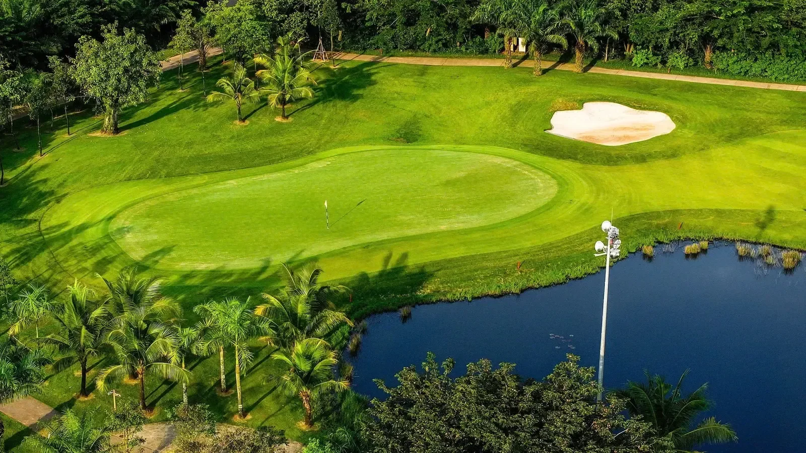 West Lakes Golf & Villas