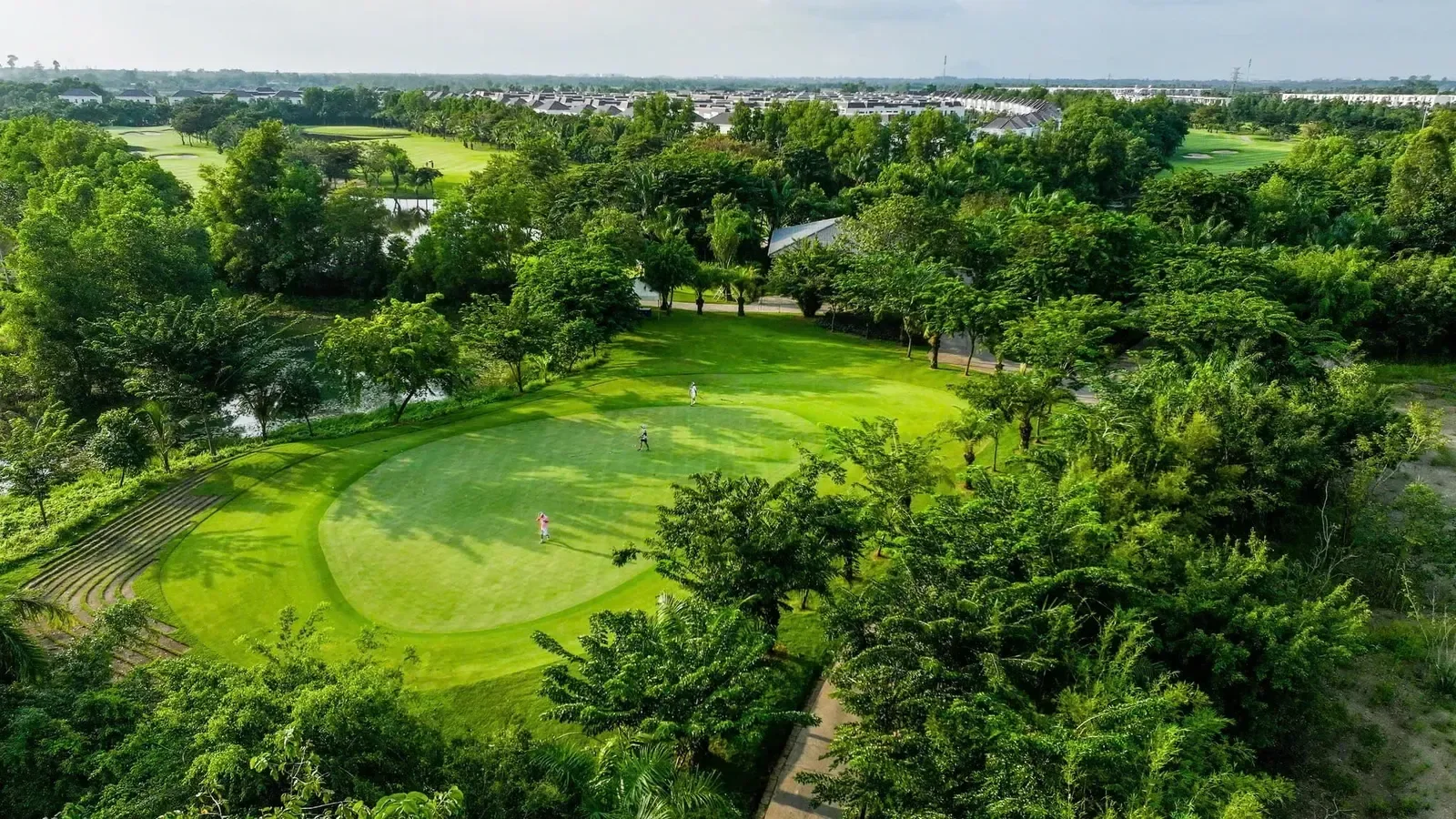 West Lakes Golf & Villas