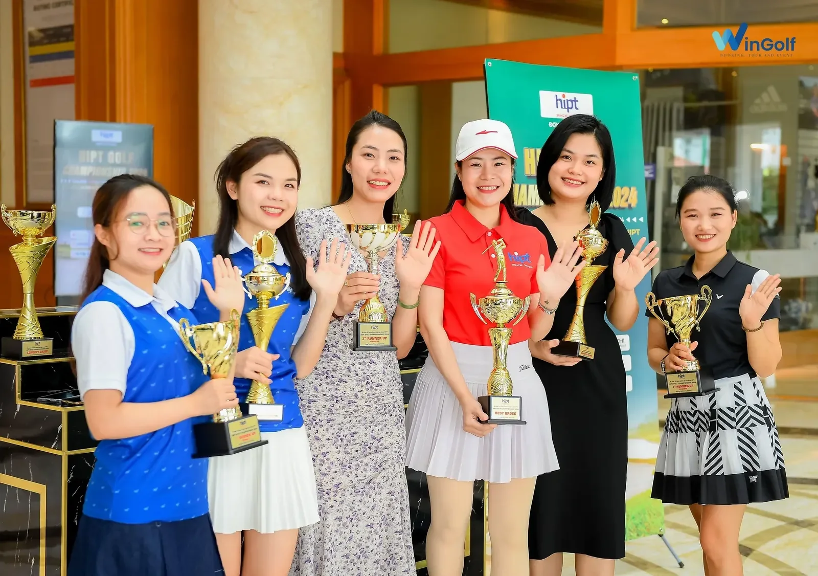 Organizing golf tournaments combined with conferences and events for businesses.