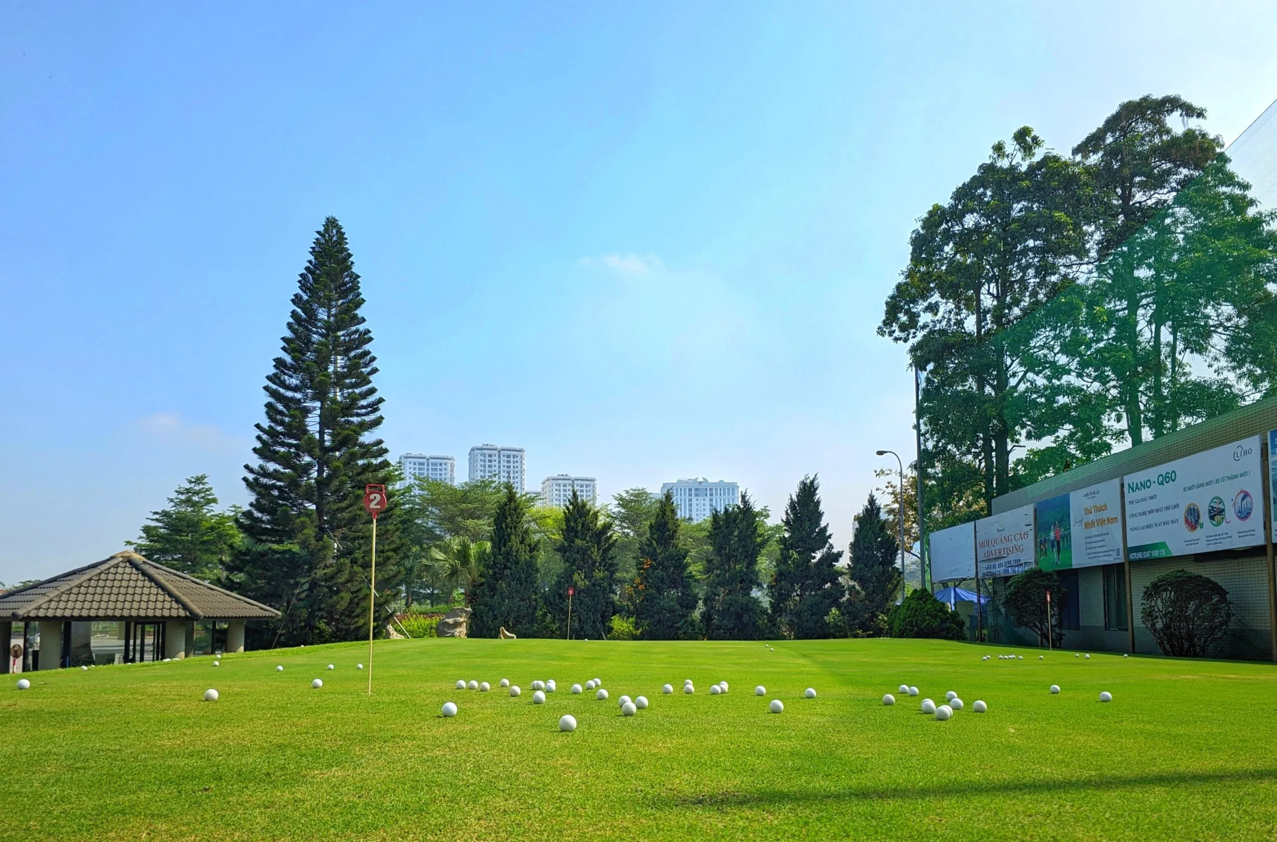 Phuong Dong Golf Driving Range Nam Tu Liem with wide fairway and barrier nets