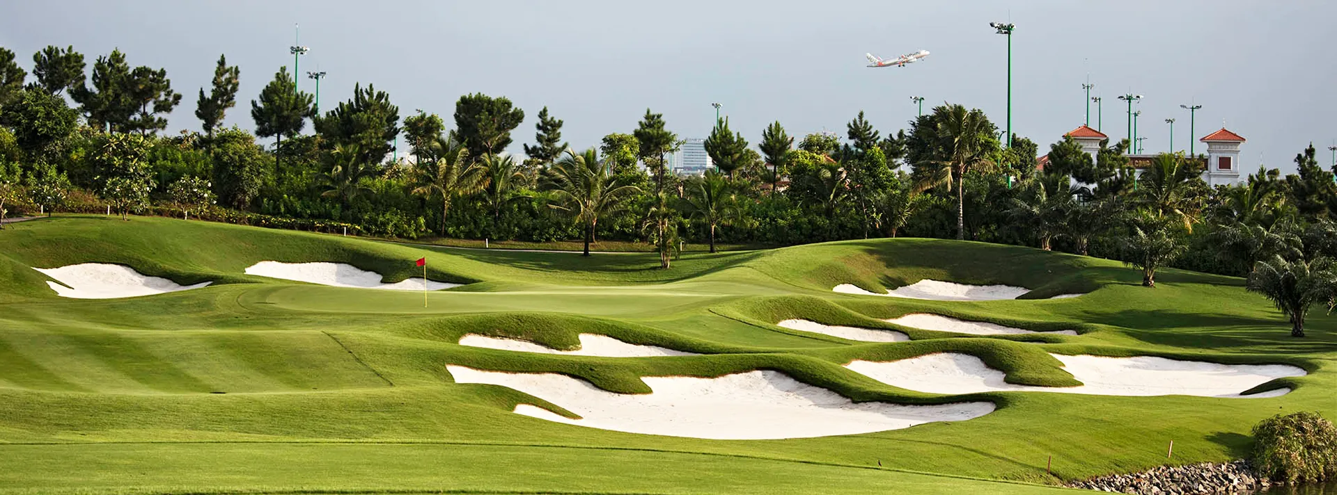 Vietnam Golf Vacation 14 Days: Ho Chi Minh – Danang – Hanoi